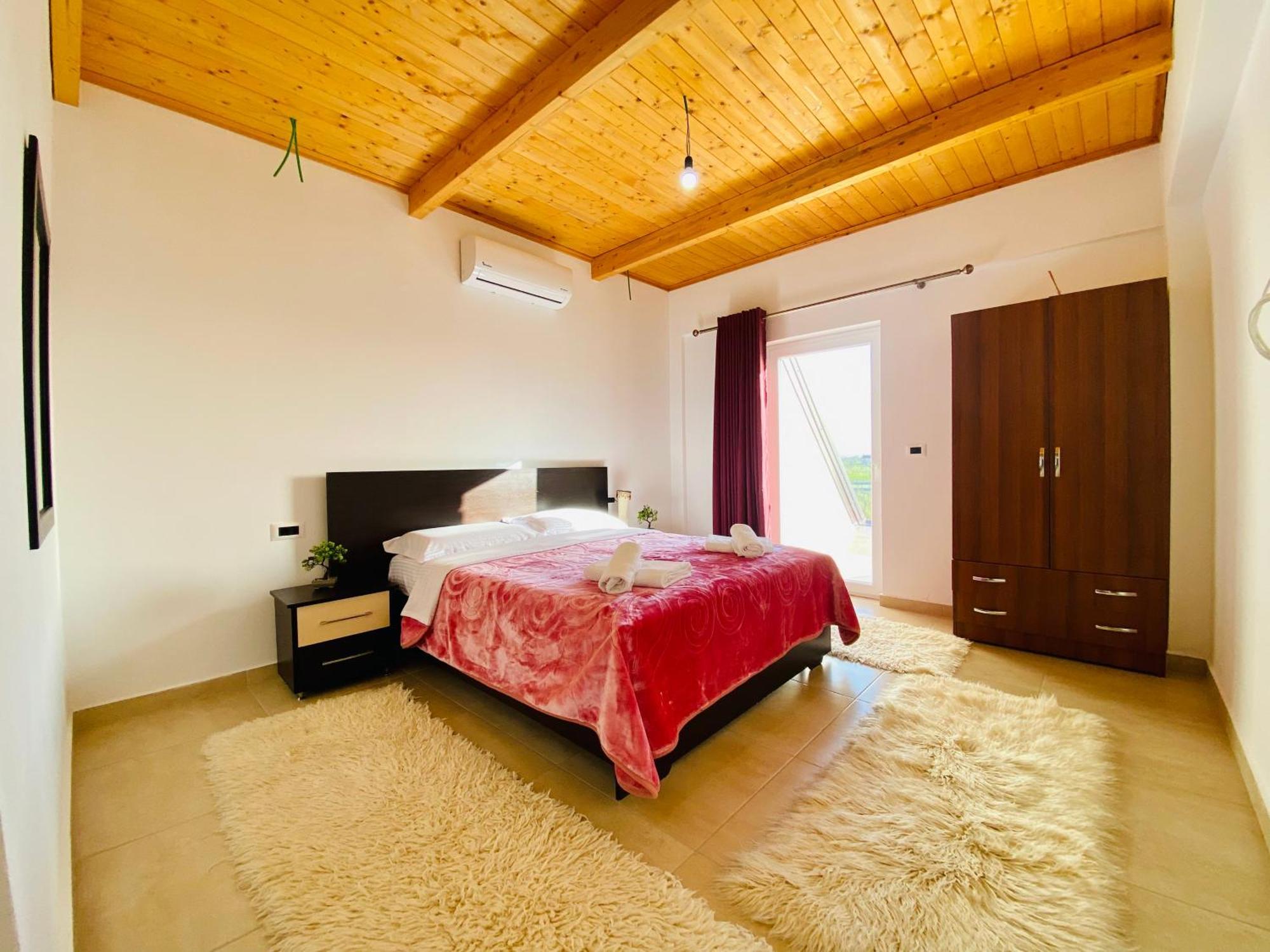 Lahuta E Vjeter Agroturizem Hotel Lac Екстериор снимка