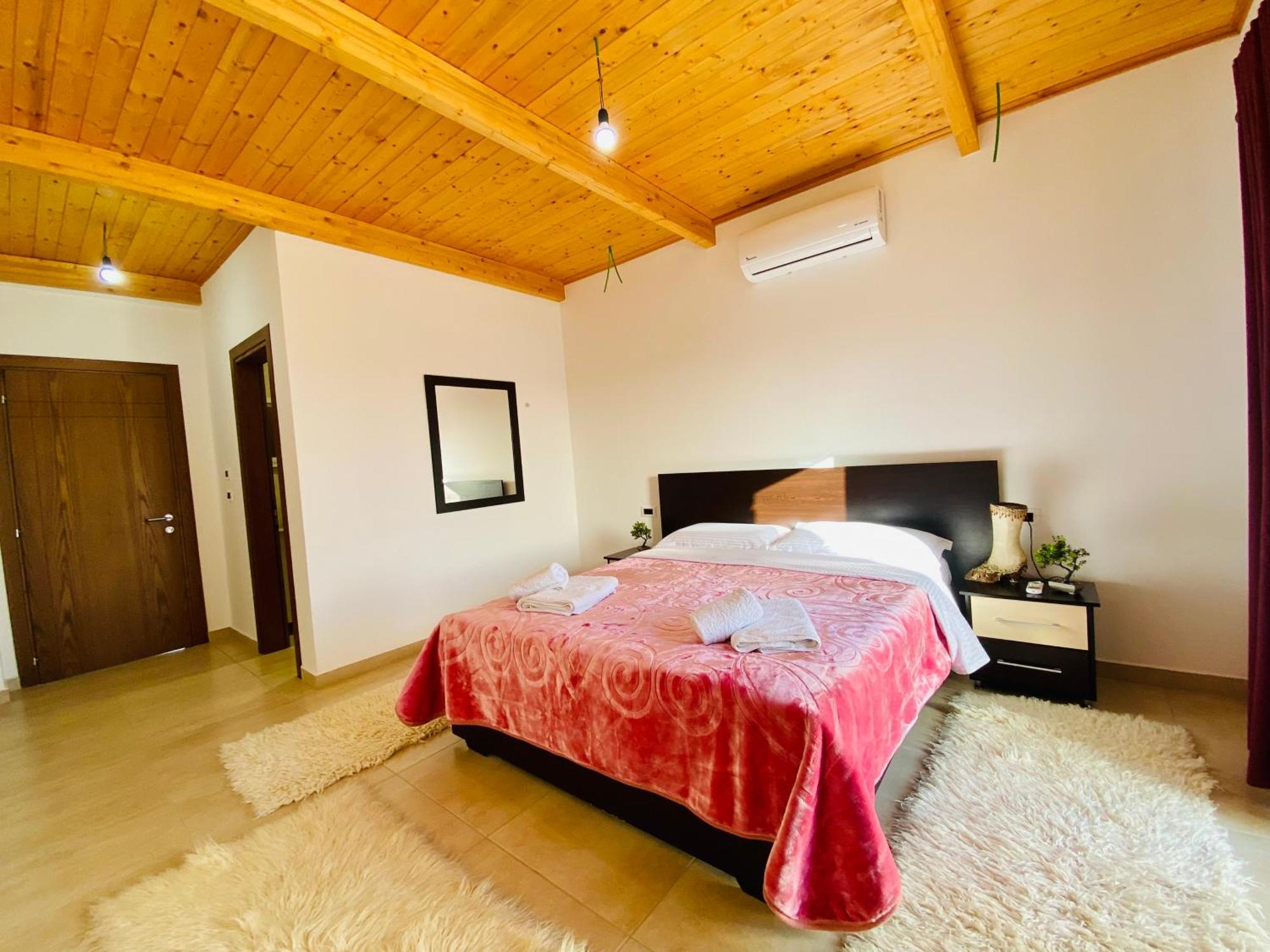 Lahuta E Vjeter Agroturizem Hotel Lac Екстериор снимка