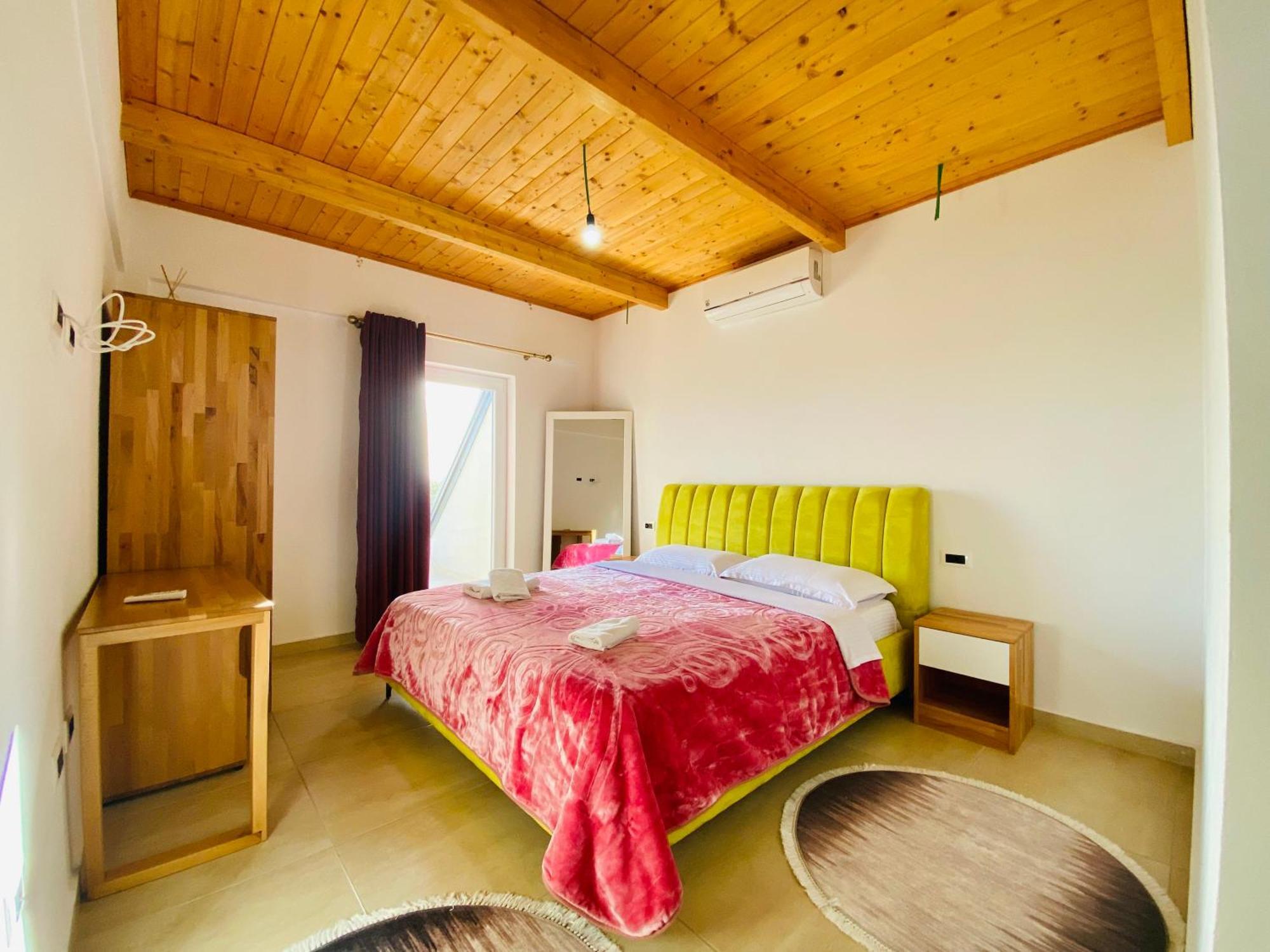 Lahuta E Vjeter Agroturizem Hotel Lac Екстериор снимка