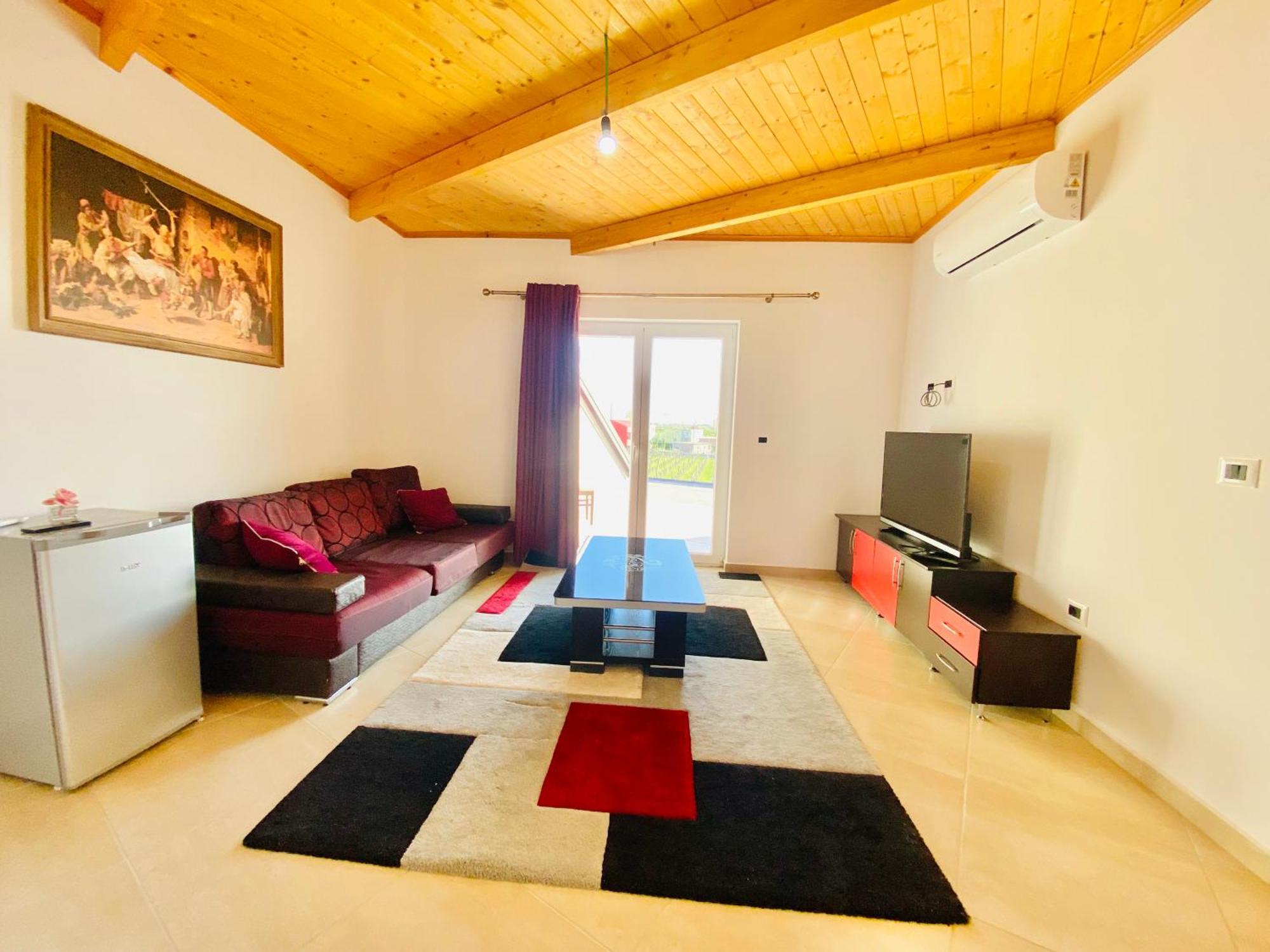 Lahuta E Vjeter Agroturizem Hotel Lac Екстериор снимка