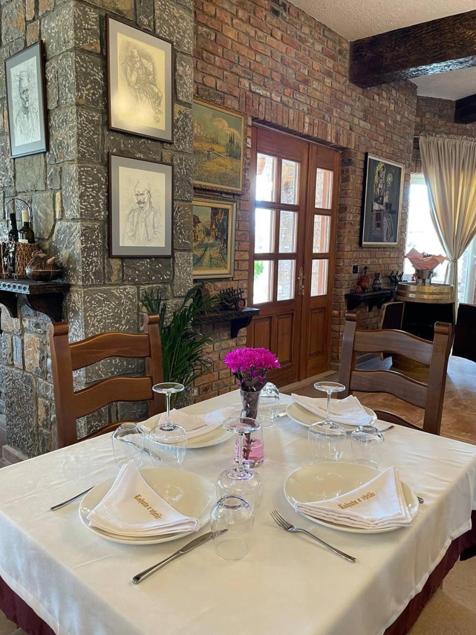 Lahuta E Vjeter Agroturizem Hotel Lac Екстериор снимка